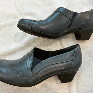 Cobb Hills ( Rockport) leather booty, gray/green/blue